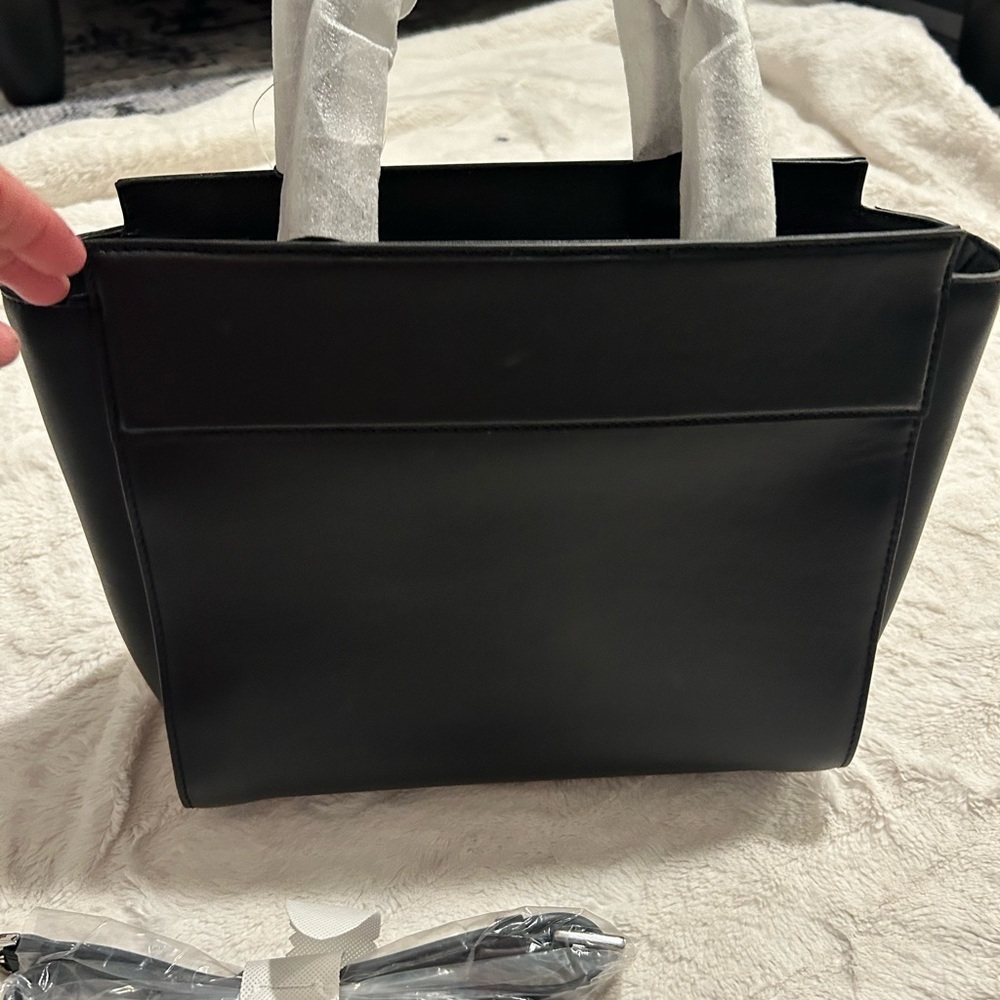 Kendall & Kylie Classic Black Satchel - Picture 8 of 8